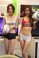 画像ギャラリー No.157のサムネイル画像 / ［CJ 2011］お待ちかね，ChinaJoy会場から厳選した美女を取り揃えてコンパニオン写真集を掲載