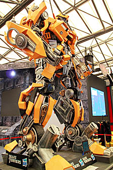 画像ギャラリー No.006のサムネイル画像 / ［CJ 2011］「変形金剛Online」，Transformersを題材にしたMMORPG登場！　変形は当然として，合体もアリ？