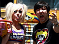 ［E3 2012］「LOLLIPOP CHAINSAW」の発売まで残り約1週間。ド派手な宣伝用バスで須田剛一氏と“北米版ジュリエット”ことジェシカさんに意気込みを聞いた