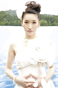 画像ギャラリー No.004のサムネイル画像 / 「迷宮クロスブラッド リローデッド」のオープニングムービー＆最新プレイ映像が公開に。ELISAさんが歌うテーマソングは11月9日発売