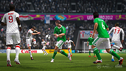 画像ギャラリー No.008のサムネイル画像 / 戦略シムの要素を備えた新モードも搭載。「FIFA 12 ワールドクラス サッカー」のDLC「UEFA EURO 2012」はただの追加データ集ではない