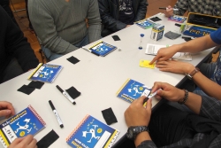 画像ギャラリー No.032のサムネイル画像 / ボードゲームの祭典「ゲームマーケット2012秋」レポート。熱気に溢れた会場から,さらに盛り上がりを見せるボードゲームシーンの今をお届け