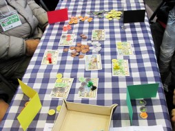 画像ギャラリー No.031のサムネイル画像 / ボードゲーム,西の祭典「ゲームマーケット2015大阪」レポート。海外の話題作から,新機軸の国産インディーズまで盛りだくさん