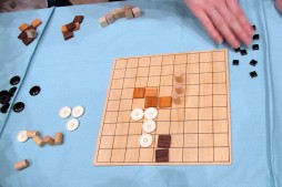 画像ギャラリー No.074のサムネイル画像 / GWのビッグサイトに最新アナログゲームが集結。著名デザイナーのトークステージなどで盛り上がった「ゲームマーケット2015春」レポート