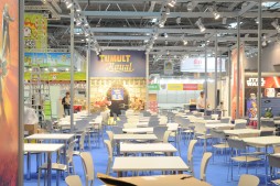 画像ギャラリー No.006のサムネイル画像 / ［SPIEL’15］ボードゲームの祭典「SPIEL’15」がまもなく開幕。ドイツゲーム賞授賞式から「1000人カタン」まで，年に一度の“お祭り”にファンが集結