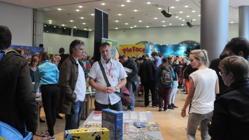 画像ギャラリー No.007のサムネイル画像 / ［SPIEL’15］初披露のボードゲームがずらりと並んだ新作発表会をレポート。「MEGA CIVILIZATION」など，1000を超えるタイトルが集結