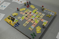 画像ギャラリー No.010のサムネイル画像 / ［SPIEL’15］初披露のボードゲームがずらりと並んだ新作発表会をレポート。「MEGA CIVILIZATION」など，1000を超えるタイトルが集結