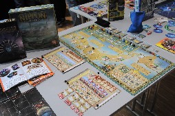 画像ギャラリー No.026のサムネイル画像 / ［SPIEL’15］初披露のボードゲームがずらりと並んだ新作発表会をレポート。「MEGA CIVILIZATION」など，1000を超えるタイトルが集結
