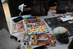 画像ギャラリー No.027のサムネイル画像 / ［SPIEL’15］初披露のボードゲームがずらりと並んだ新作発表会をレポート。「MEGA CIVILIZATION」など，1000を超えるタイトルが集結