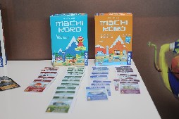 画像ギャラリー No.030のサムネイル画像 / ［SPIEL’15］初披露のボードゲームがずらりと並んだ新作発表会をレポート。「MEGA CIVILIZATION」など，1000を超えるタイトルが集結