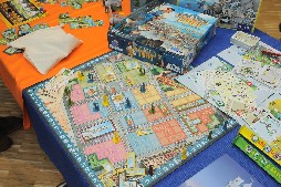 画像ギャラリー No.039のサムネイル画像 / ［SPIEL’15］初披露のボードゲームがずらりと並んだ新作発表会をレポート。「MEGA CIVILIZATION」など，1000を超えるタイトルが集結