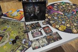 画像ギャラリー No.055のサムネイル画像 / ［SPIEL’15］初披露のボードゲームがずらりと並んだ新作発表会をレポート。「MEGA CIVILIZATION」など，1000を超えるタイトルが集結