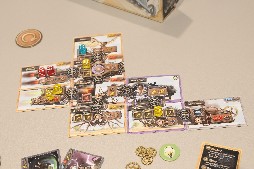画像ギャラリー No.059のサムネイル画像 / ［SPIEL’15］初披露のボードゲームがずらりと並んだ新作発表会をレポート。「MEGA CIVILIZATION」など，1000を超えるタイトルが集結