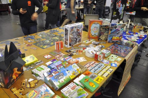画像ギャラリー No.027のサムネイル画像 / ［SPIEL’16］開催直前，新作ボードゲームカタログ展示会レポート（その1）。脱出ゲーム，マルティン・ルター，あとなぜか火星が大人気？