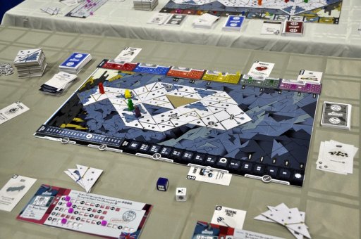 画像ギャラリー No.037のサムネイル画像 / ［SPIEL’16］開催直前，新作ボードゲームカタログ展示会レポート（その1）。脱出ゲーム，マルティン・ルター，あとなぜか火星が大人気？
