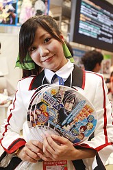 画像ギャラリー No.071のサムネイル画像 / 「コミックマーケット80」がいよいよ開幕。PSP「まどか☆マギカ」のパッケージやパチスロ版「ToHeart2」も見られた夏コミ初日の企業ブースをレポート