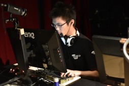 画像ギャラリー No.003のサムネイル画像 / 強豪2チームによる「CS:GO」頂上決戦。e-Sportsへの新たな取り組みも発表された「JCG Premier 2015 Summer Season Final」決勝戦レポート
