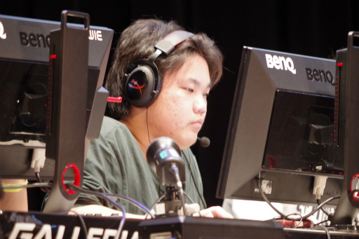 画像ギャラリー No.004のサムネイル画像 / 「第2回 日本eスポーツ選手権大会」フォトレポート。「CS：GO」「DOA5」「FIFA 17」「Overwatch」「GGXrdR」の5部門で熱戦が展開