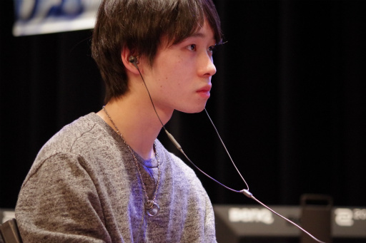 画像ギャラリー No.017のサムネイル画像 / 「第2回 日本eスポーツ選手権大会」フォトレポート。「CS：GO」「DOA5」「FIFA 17」「Overwatch」「GGXrdR」の5部門で熱戦が展開