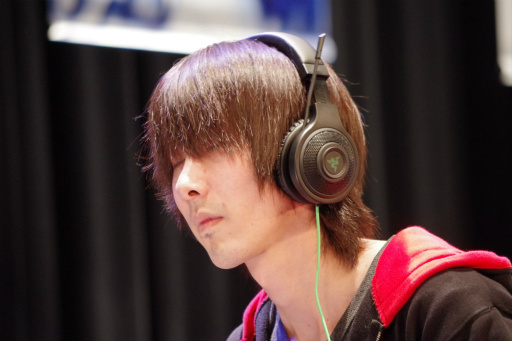 画像ギャラリー No.018のサムネイル画像 / 「第2回 日本eスポーツ選手権大会」フォトレポート。「CS：GO」「DOA5」「FIFA 17」「Overwatch」「GGXrdR」の5部門で熱戦が展開