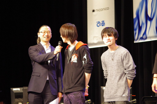 画像ギャラリー No.020のサムネイル画像 / 「第2回 日本eスポーツ選手権大会」フォトレポート。「CS：GO」「DOA5」「FIFA 17」「Overwatch」「GGXrdR」の5部門で熱戦が展開
