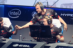 画像ギャラリー No.041のサムネイル画像 / 大観衆が「CS:GO」の好プレイで盛り上がった「Intel Extreme Masters」シドニー大会レポート
