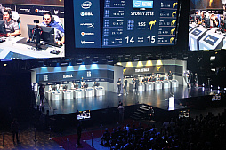 画像ギャラリー No.012のサムネイル画像 / 世界屈指の盛り上がりを見せるeスポーツ大会「Intel Extreme Masters Sydney」レポート。オーストラリア特有の雰囲気に圧倒されてきた