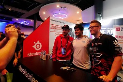 画像ギャラリー No.038のサムネイル画像 / 最高峰のeスポーツ環境に圧倒。「CS:GO」の国際大会「Intel Extreme Masters」観戦レポート