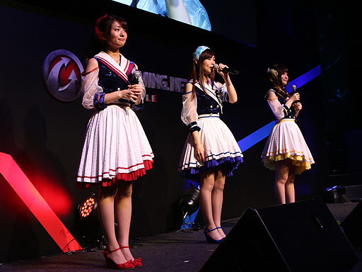 画像ギャラリー No.015のサムネイル画像 / ［TGS 2014］ボイスパックに痛軍艦。さまざまな話題が飛び出した「World of Warships」の「コラボ雑談」とは。「Trident」ライブの写真も掲載
