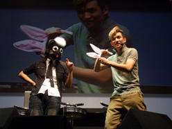 画像ギャラリー No.014のサムネイル画像 / ［TGS 2011］体験版配信が決定！ Des-ROW氏やTЁЯRAのライブも行われた「pop'n music portable2 Special Stage at TGS2011」レポート