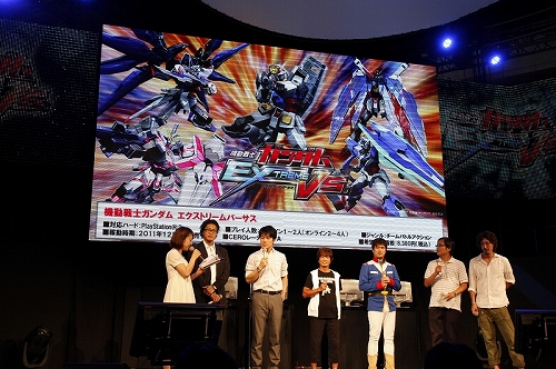 画像ギャラリー No.002のサムネイル画像 / ［TGS 2011］ダブルアムロが大活躍した「ガンダムゲーム スペシャル ステージ」をレポート