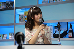 画像ギャラリー No.002のサムネイル画像 / ［TGS 2012］「龍が如く」シリーズ総監督の価値観が見える，「ゲームクリエイター名越稔洋の生でカンパイ」の公開放送は，TGS会場とは思えない内容が炸裂