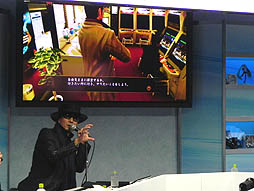 画像ギャラリー No.010のサムネイル画像 / ［TGS 2012］黒田崇矢さんと宇垣秀成さんのガチバトルが展開された，「龍が如く」シリーズのWebラジオ「復活！神室町 RADIO STATION」の公開録音をレポート