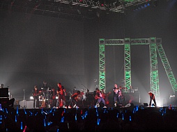 画像ギャラリー No.013のサムネイル画像 / 「PERSONA MUSIC FES 2013〜in日本武道館」をレポート。熱狂のステージに「来年はドーム！」の声も