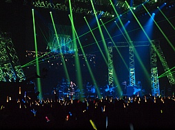 画像ギャラリー No.016のサムネイル画像 / 「PERSONA MUSIC FES 2013〜in日本武道館」をレポート。熱狂のステージに「来年はドーム！」の声も