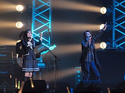 画像ギャラリー No.017のサムネイル画像 / 「PERSONA MUSIC FES 2013〜in日本武道館」をレポート。熱狂のステージに「来年はドーム！」の声も