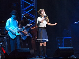 画像ギャラリー No.025のサムネイル画像 / 「PERSONA MUSIC FES 2013〜in日本武道館」をレポート。熱狂のステージに「来年はドーム！」の声も