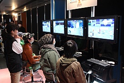 画像ギャラリー No.002のサムネイル画像 / 「ドラゴンクエストX 春祭り」の各ステージをレポート。最新国勢調査の発表や堀井雄二氏による名所紹介，実装予定のハイエンドコンテンツお披露目も