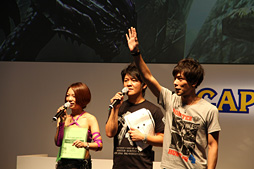 画像ギャラリー No.030のサムネイル画像 / ［TGS 2013］次長課長の井上さんが「モンスターハンター4」の“生狩り”を披露したステージイベントレポート。コラボや公式大会の情報も明らかに