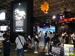 画像ギャラリー No.002のサムネイル画像 / ［TGS 2011］スクウェア・エニックスブースで「BRAVELY DEFAULT」のARカードをゲットせよ！　ヒロインが語りかけてくるARムービーを体験