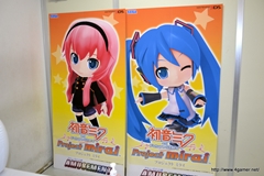 画像ギャラリー No.010のサムネイル画像 / 「初音ミク and Future Stars Project mirai」発売記念。店頭体験会を訪れた大崎プロデューサーと高部ディレクターにインタビューしてきた