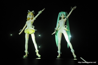 画像ギャラリー No.009のサムネイル画像 / 「初音ミクコンサート 最後のミクの日感謝祭」昼の部をレポート。クリプトン・フューチャー・メディア 伊藤博之社長のショートインタビューも掲載