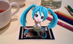 画像ギャラリー No.001のサムネイル画像 / 「初音ミク and Future Stars Project mirai」，デスクトップ・ライブや3D写真撮影などが楽しめる「ARモード」や，PVシアターの「コメント機能」を紹介