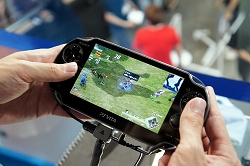 画像ギャラリー No.004のサムネイル画像 / ［TGS 2011］「イース セルセタの樹海」プレイレポート。PS Vitaの特徴を活かした機能が，イースならではのアクションを一層引き立てる