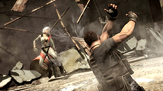 画像ギャラリー No.006のサムネイル画像 / 「DEAD OR ALIVE 5」の最新ムービー＆SSが公開に。市街戦がモチーフのステージで，クリスティとバイマンが激突