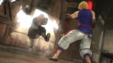 画像ギャラリー No.006のサムネイル画像 / 「DEAD OR ALIVE 5」の店頭体験会が9月15日にヤマダ電機 池袋LABI1にて開催。当日は早矢仕プロデューサーによるトークも