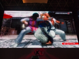 画像ギャラリー No.035のサムネイル画像 / ［TGS 2012］本格派のソーシャルゲーム「真・三國無双 SLASH」も発表に。コーエーテクモゲームスの新作タイトル紹介ステージをレポート