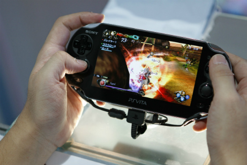 画像ギャラリー No.020のサムネイル画像 / ［TGS 2011］シンボルエンカウントの廃止によってゲームのテンポは急上昇。よりアクション性の高いRPGへと変貌した「LORD of APOCALYPSE」