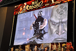 画像ギャラリー No.012のサムネイル画像 / 「無双OROCHI 2」のプロデューサー鈴木亮浩氏とディレクターの中臺重人氏によるトークイベントも行われた「無双OROCHI 2」「真・三國無双 NEXT」店頭体験会
