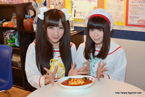 画像ギャラリー No.009のサムネイル画像 / 「Gift -prism-」と秋葉原の“学園メイドカフェバー”のコラボは本日スタート。「サイバーフロント 春の萌え祭り 2012」第1弾の内覧会をレポート
